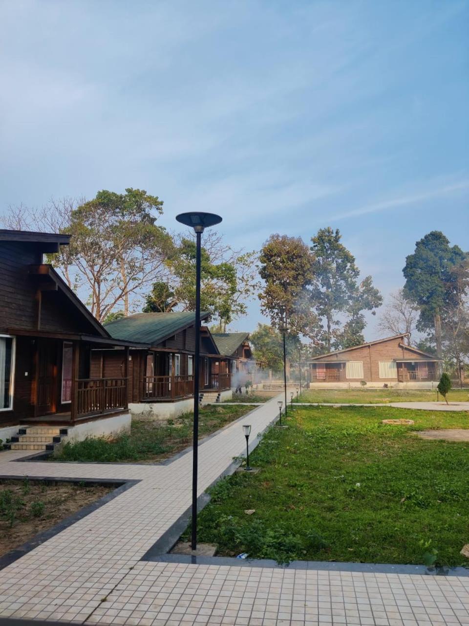 Jironi Resort Tezpur Ngoại thất bức ảnh